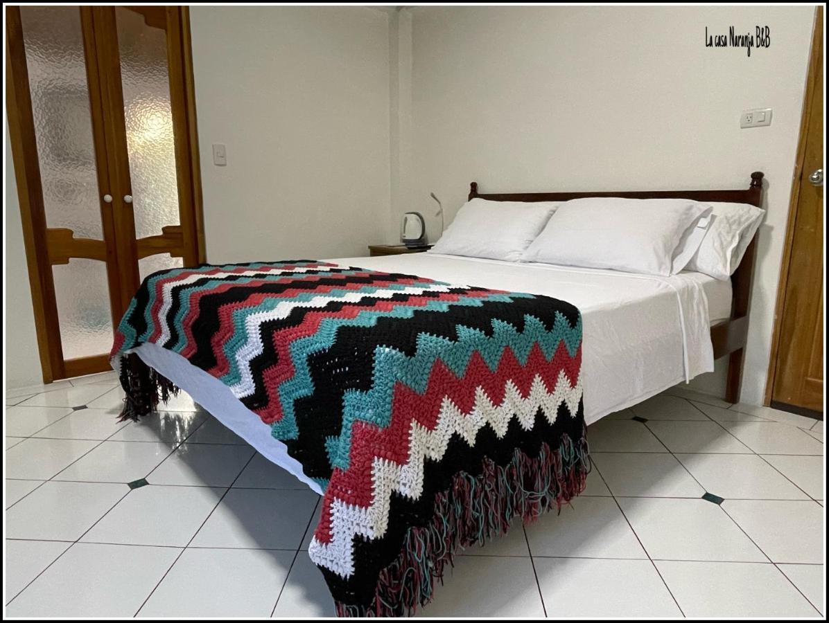 La Casa Naranja Bed And Breakfast Olón Екстериор снимка